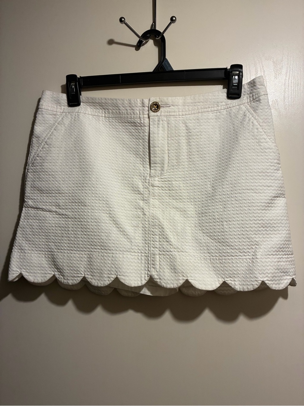 Lilly Pulitzer White Scallop-Hem Textured Mini Skirt